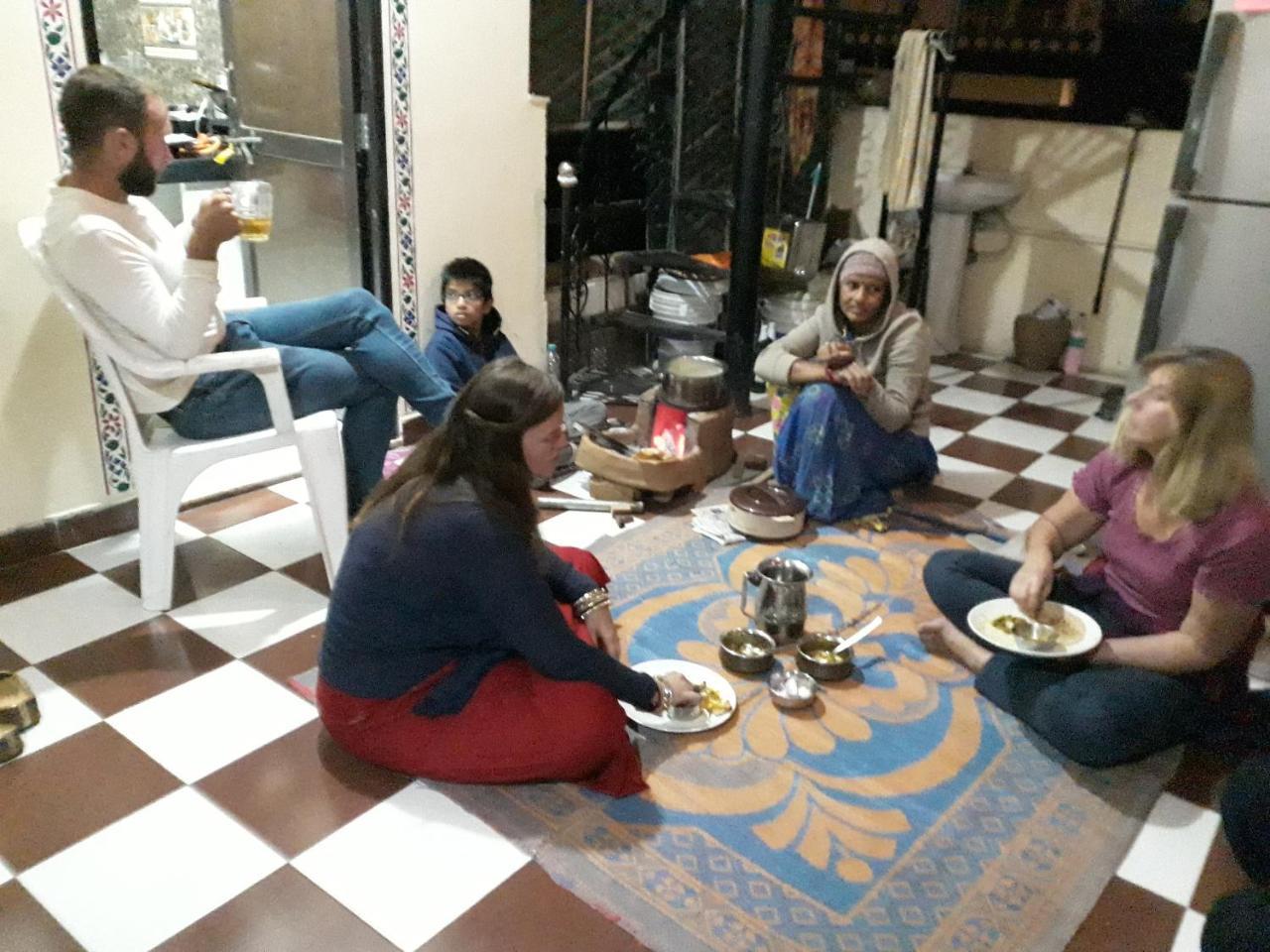 Black Pepper Home Stay Udajpur Exteriér fotografie