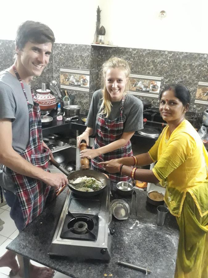 Black Pepper Home Stay Udajpur Exteriér fotografie